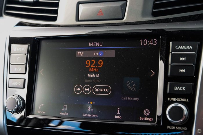 2025 Nissan Navara SL