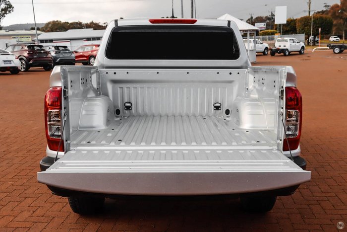 2025 Nissan Navara SL