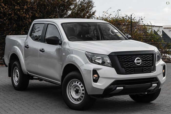 2025 Nissan Navara SL