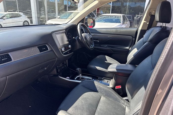 2019 Mitsubishi Outlander Exceed