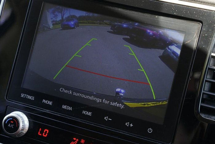 2020 Mitsubishi Outlander ES