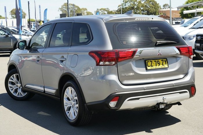 2020 Mitsubishi Outlander ES