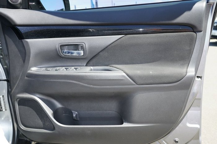 2020 Mitsubishi Outlander ES