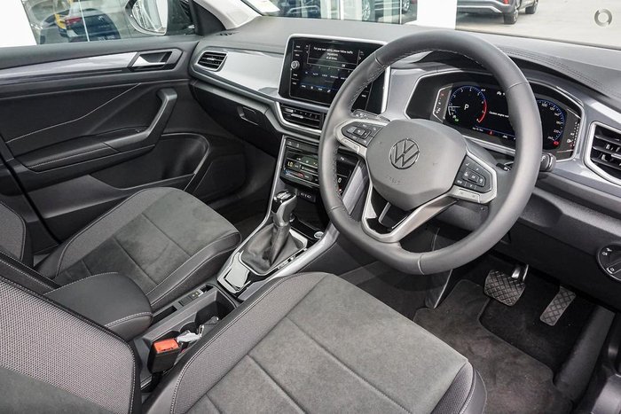 2025 Volkswagen T-Roc 110TSI Style