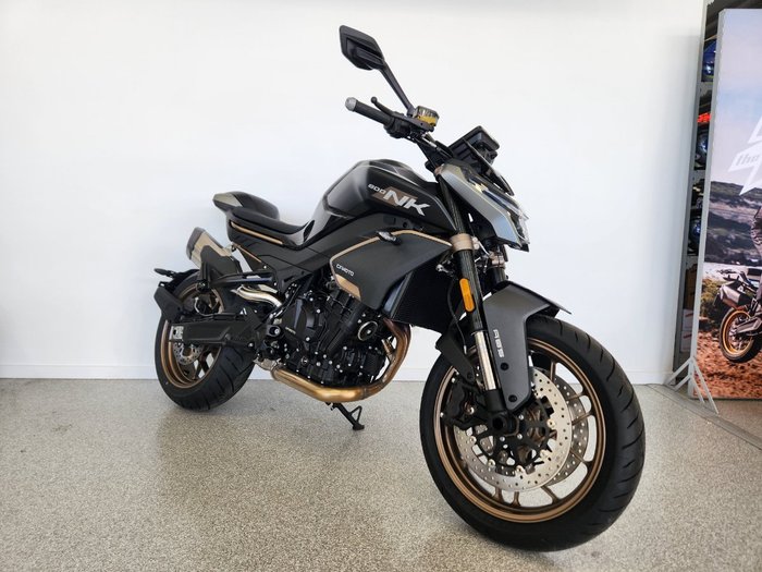 2024 CFMOTO NK ADVANCE BLACK