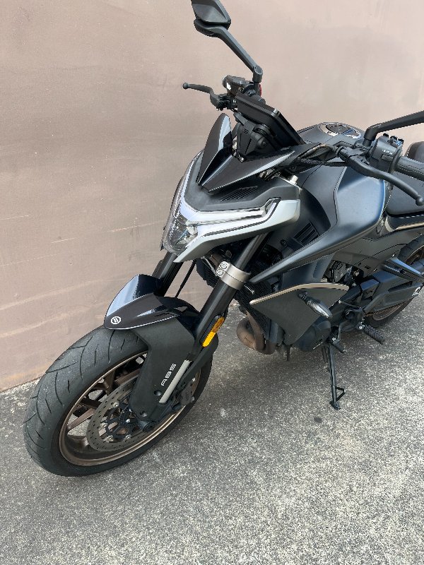 2024 CFMOTO NK ADVANCE BLACK