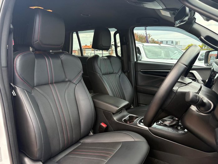 2024 Isuzu MU-X X-TERRAIN