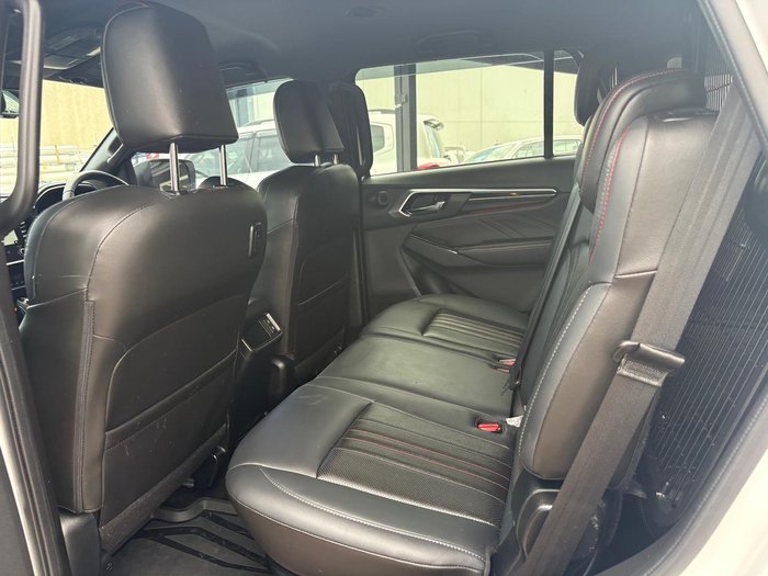 2024 Isuzu MU-X X-TERRAIN