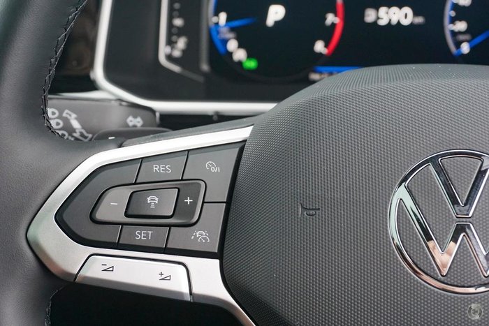 2024 Volkswagen T-Roc 140TSI R-Line