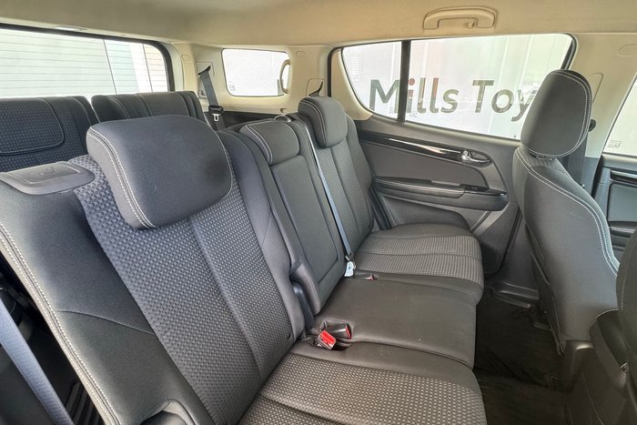 2019 Isuzu MU-X LS-M