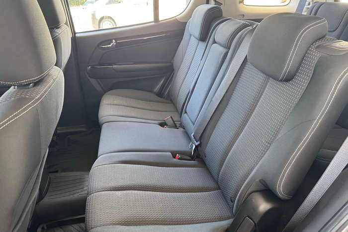 2019 Isuzu MU-X LS-M