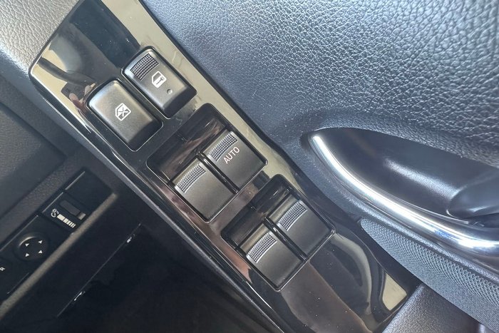 2019 Isuzu MU-X LS-M