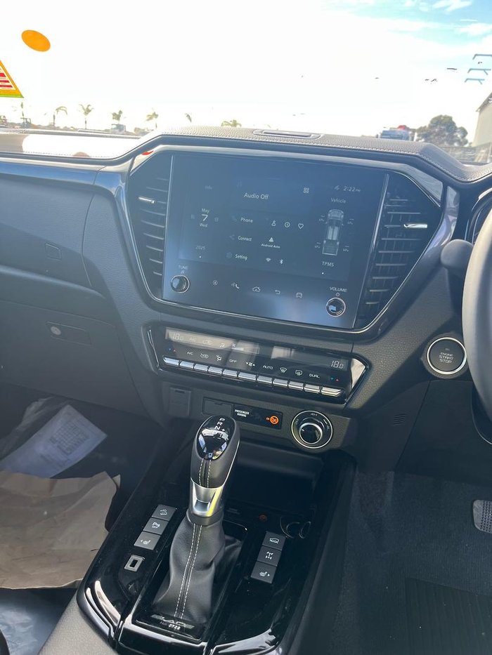 2025 Isuzu D-MAX BLADE