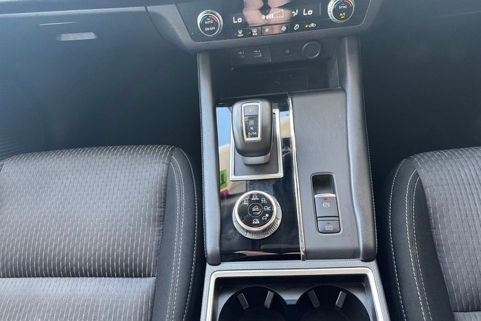 2021 Mitsubishi Outlander LS