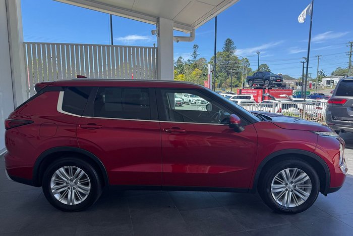 2021 Mitsubishi Outlander LS