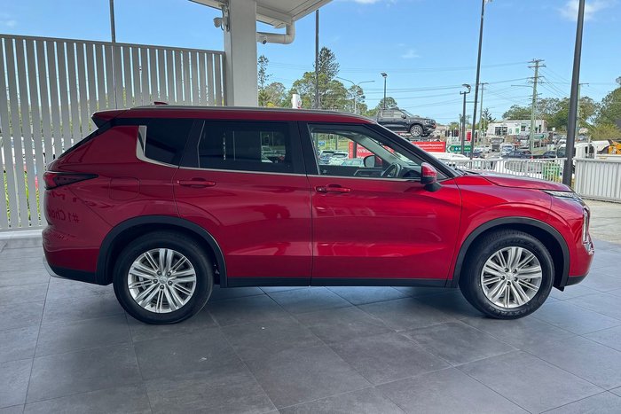 2021 Mitsubishi Outlander LS