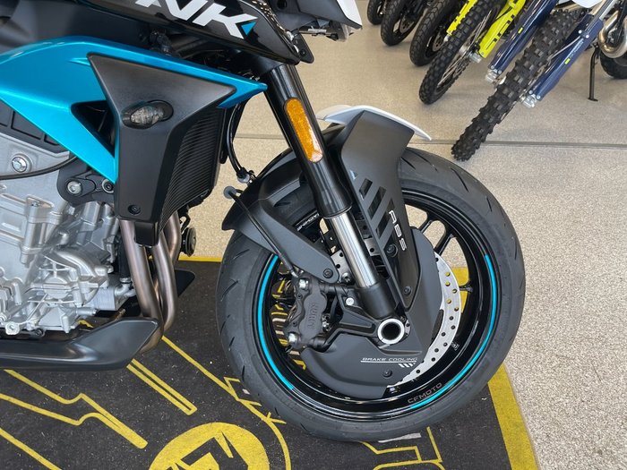 2025 CFMOTO 675 NK WHITE