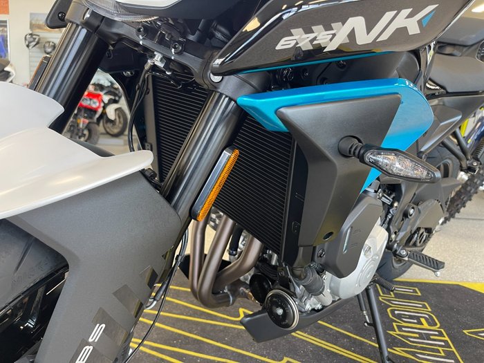 2025 CFMOTO 675 NK WHITE