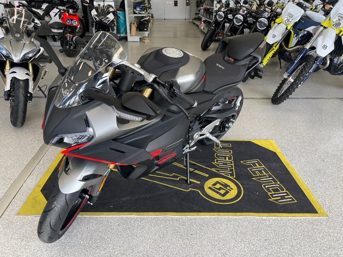 2025 CFMOTO 450 SR S JET BLACK