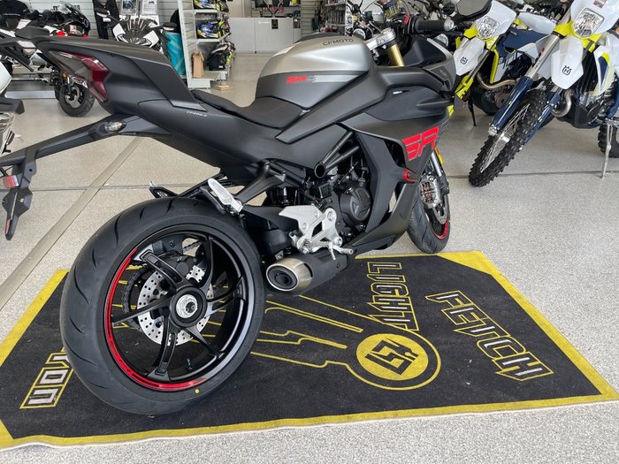 2025 CFMOTO 450 SR S JET BLACK