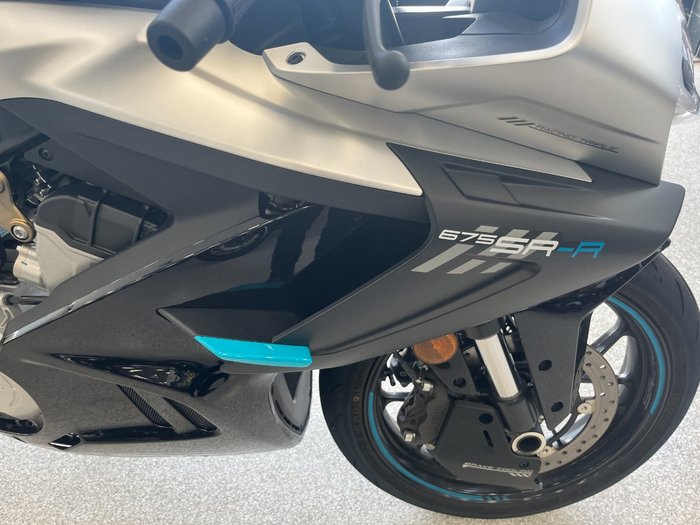 2025 CFMOTO 675 SR-R NEBULA BLACK