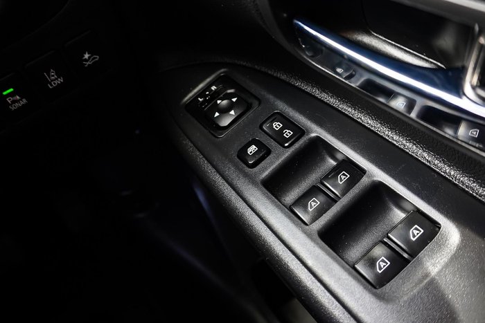 2020 Mitsubishi Outlander ES