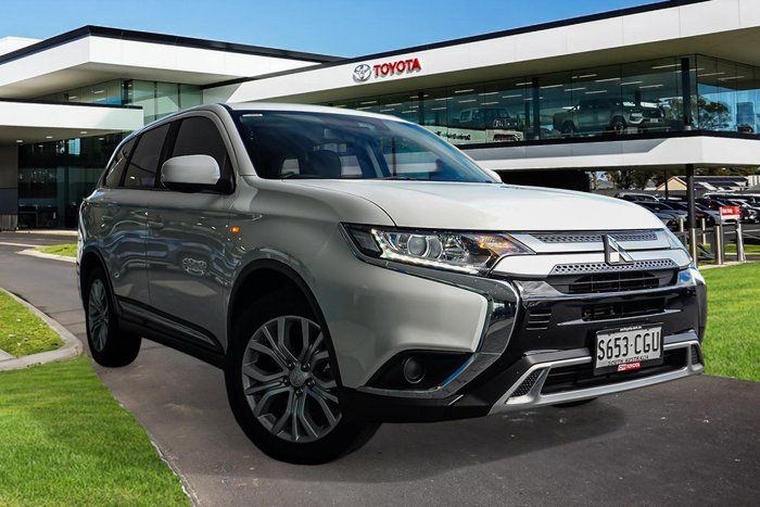 2020 Mitsubishi Outlander ES