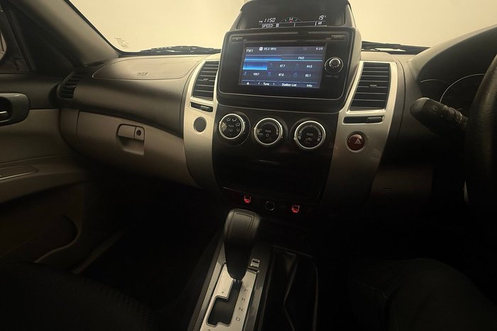 2014 Mitsubishi Challenger