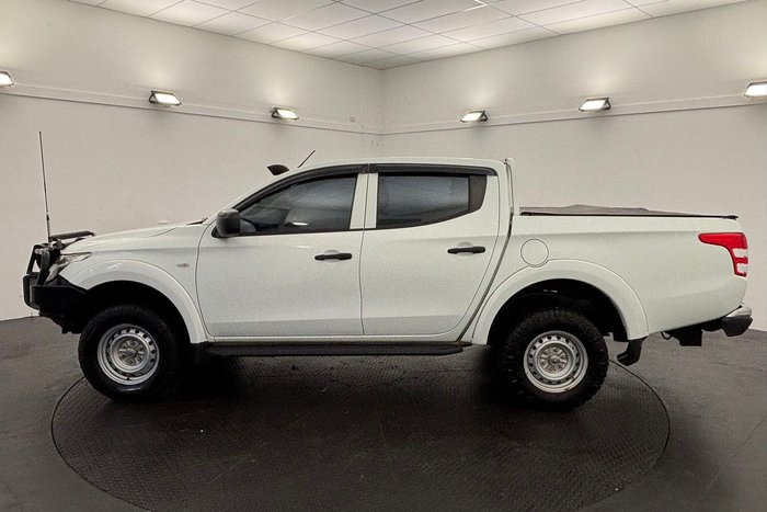 2018 Mitsubishi Triton GLX