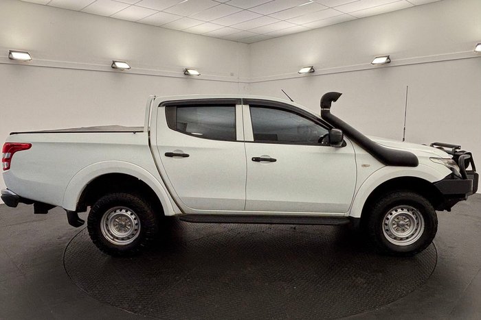2018 Mitsubishi Triton GLX