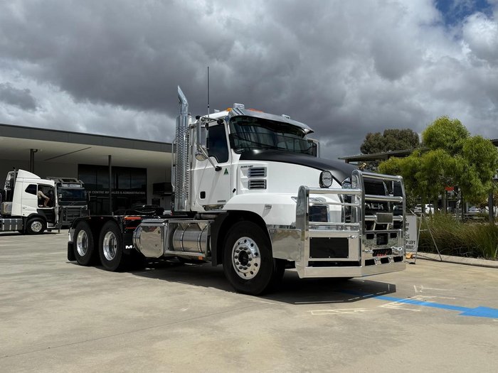 2025 Mack Anthem Ana