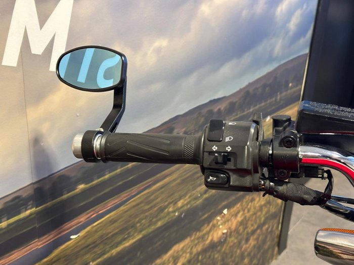 2000 Yamaha XJR1300 XJR Red