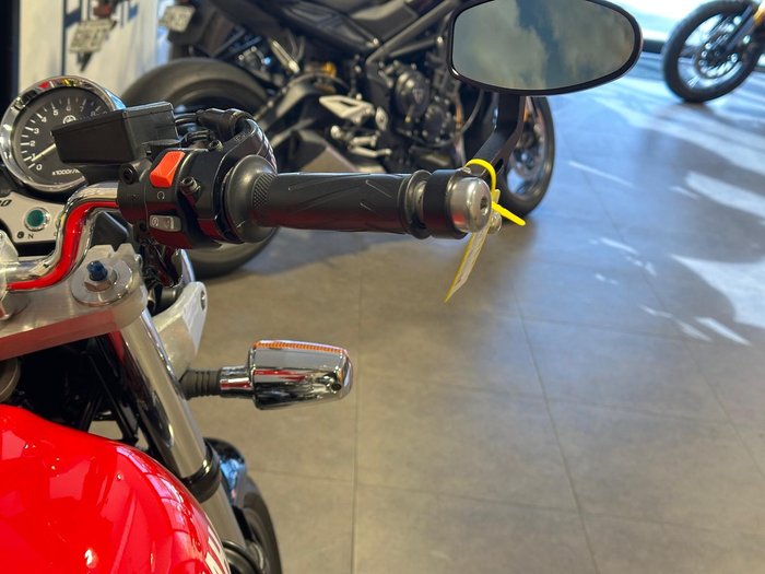 2000 Yamaha XJR1300 XJR Red