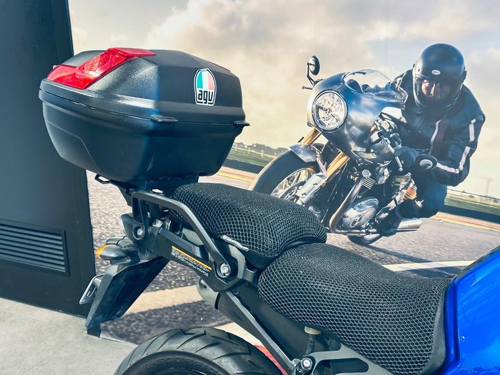 2011 Yamaha Super Tenere (XT1200Z) Super Tenere Blue