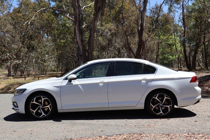 2022 Volkswagen Passat 140TSI Business