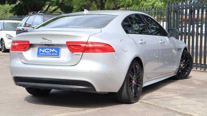 2015 Jaguar XE 20t R-Sport