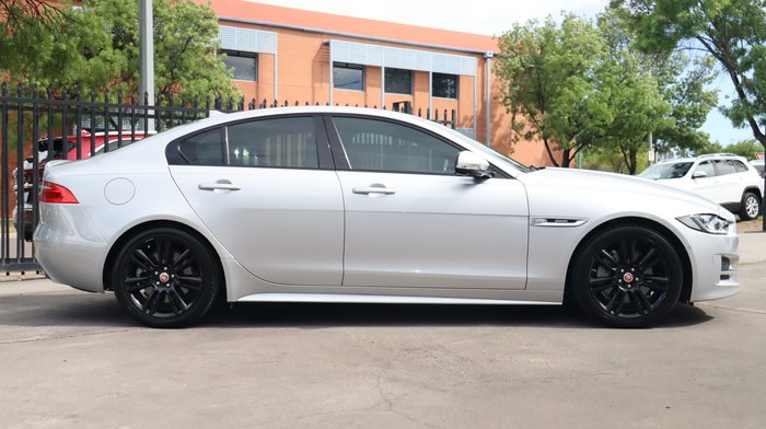 2015 Jaguar XE 20t R-Sport