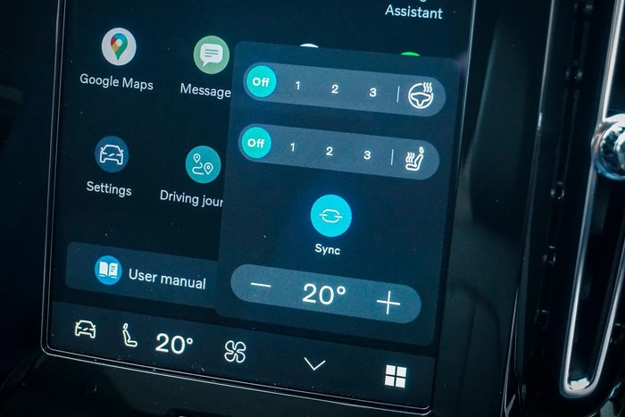 2025 Volvo XC40 Plus B4