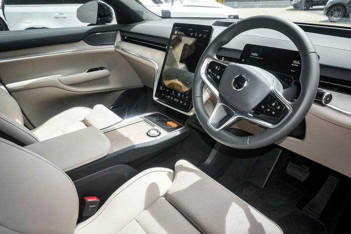 2025 Volvo EX90 Plus Twin Motor