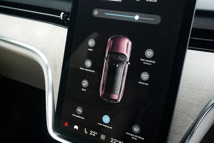 2025 Volvo EX90 Plus Twin Motor