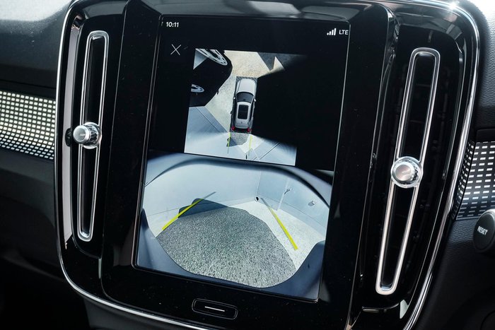 2025 Volvo EX40 Ultra Twin Motor Performance