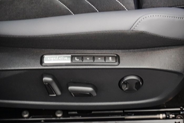 2025 Volkswagen ID.5 Pro