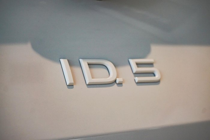 2025 Volkswagen ID.5 Pro