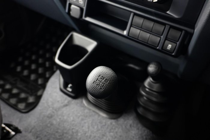 2025 Toyota Landcruiser GXL