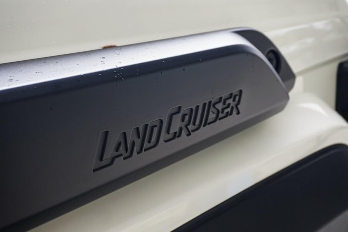 2025 Toyota Landcruiser GXL