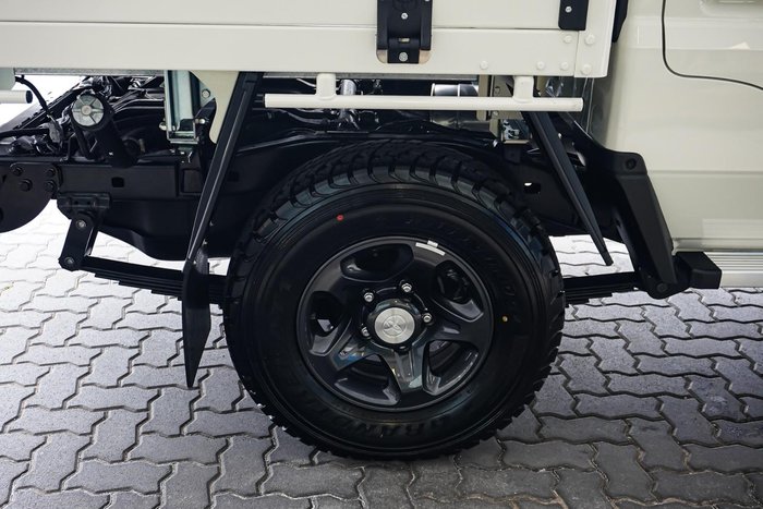 2025 Toyota Landcruiser GXL