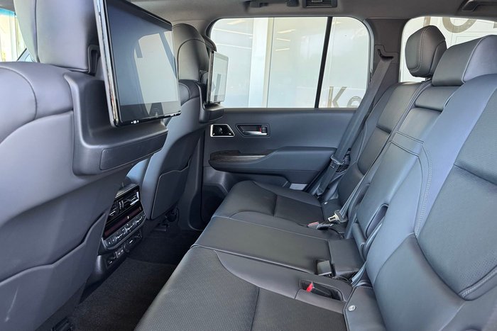 2024 Toyota Landcruiser Sahara