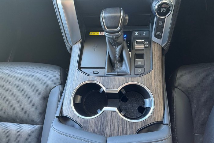 2024 Toyota Landcruiser Sahara