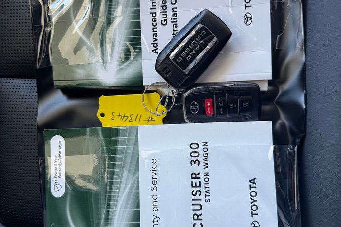 2024 Toyota Landcruiser Sahara