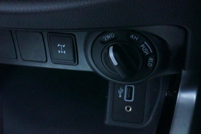 2019 Nissan Navara ST